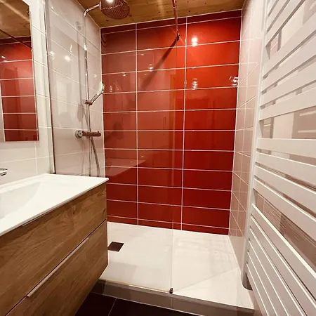 Vallandry: 2 Pieces 34m², 4 Pers, Proche Pistes Et Centre, Casier A Skis - Fr-1-757-118 Apartment